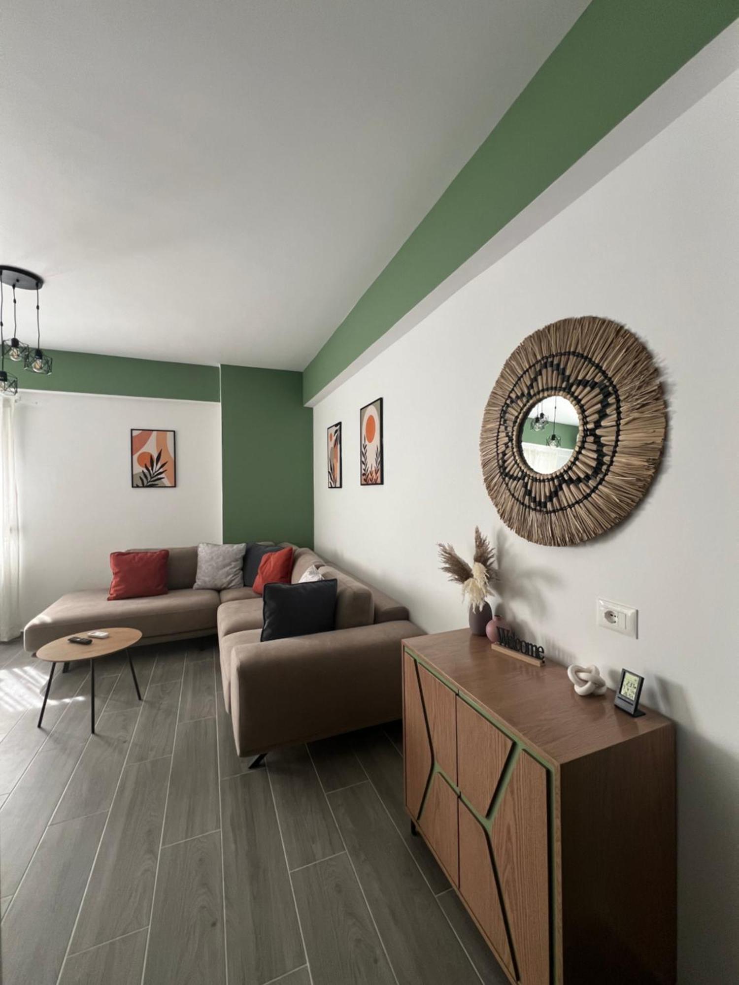 Luxe Orikum Apartament *
